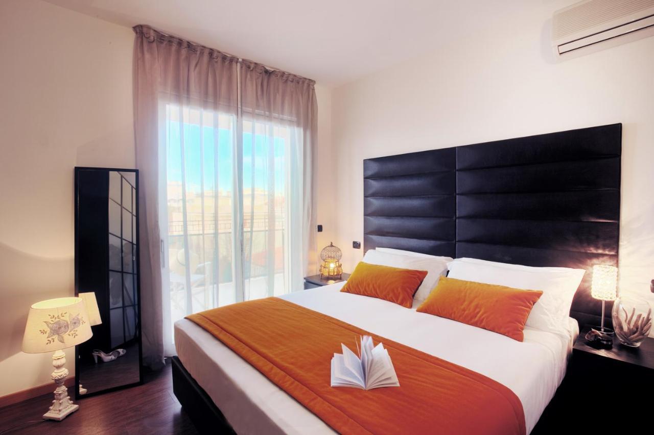 D-Place Hotel & Suite Ричоне Екстериор снимка
