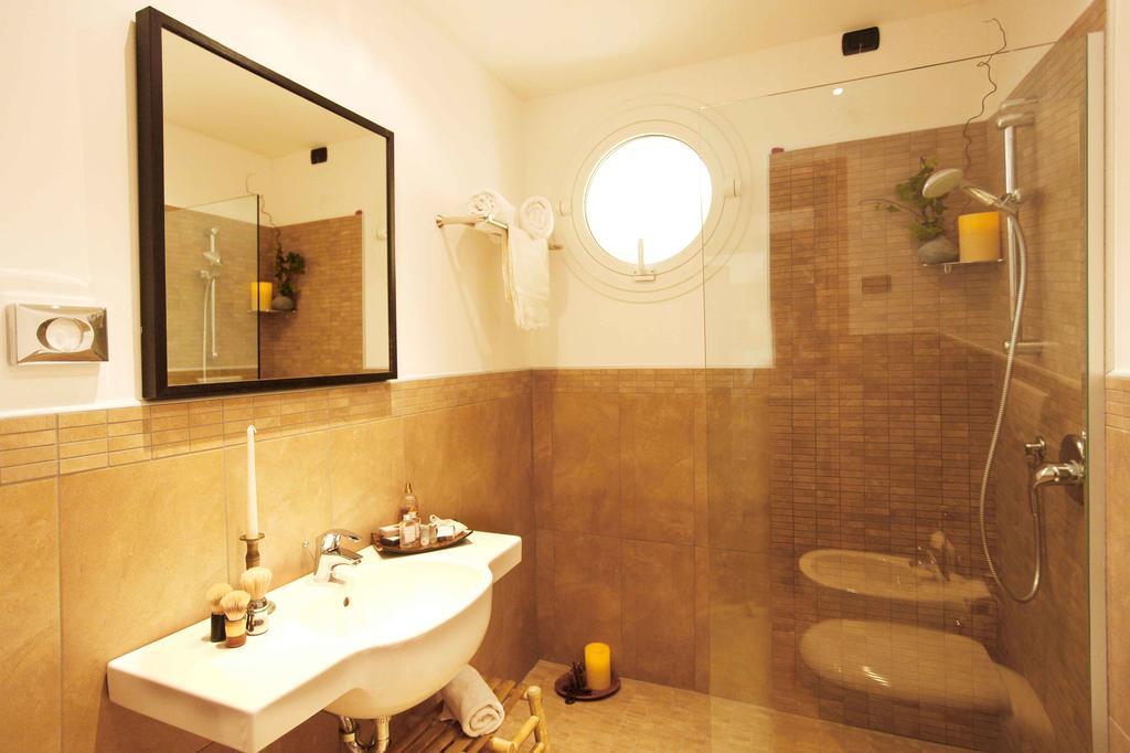 D-Place Hotel & Suite Ричоне Стая снимка